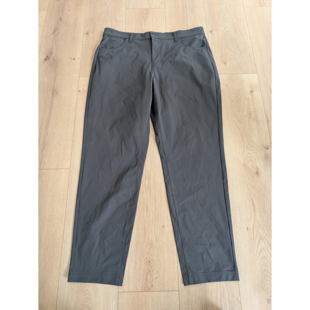 NWT Fabletics The Don 5-Pocket Pant (Classic Fit) Onyx Size 35x32 (30")